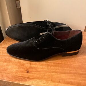 Noak Men’s Black Velvet Oxford Dress Shoes Size 11 (EU 44.5) – Made in Portugal